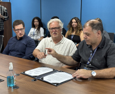 Estado anuncia projeto para digitalizar acervos do Arquivo Público do Paraná