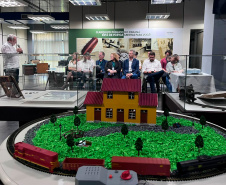 Ferrovias do Paraná são tema da primeira exposição do Arquivo Público em 2026