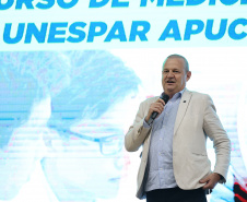 Ratinho Junior autoriza curso de Medicina na Unespar, demanda histórica da região de Apucarana