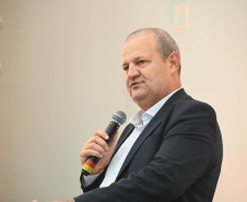 Unicentro recepciona 35 novos professores efetivos em cerimônias nos câmpus de Guarapuava e Irati