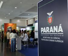 Paraná marca presença e apresenta exemplos em congresso nacional de nutrição