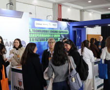 Paraná marca presença e apresenta exemplos em congresso nacional de nutrição