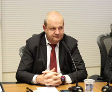 Vice-governador recebe comitiva da Índia para debater instalação de supercomputadores no Paraná