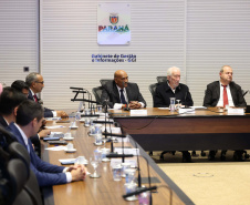 Vice-governador recebe comitiva da Índia para debater instalação de supercomputadores no Paraná