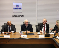 Vice-governador recebe comitiva da Índia para debater instalação de supercomputadores no Paraná
