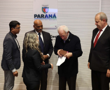 Vice-governador recebe comitiva da Índia para debater instalação de supercomputadores no Paraná