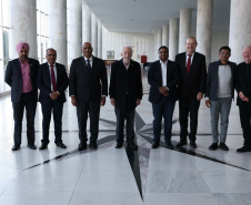 Vice-governador recebe comitiva da Índia para debater instalação de supercomputadores no Paraná
