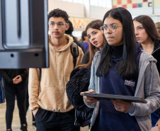 Estado participa da Universo UFPR, maior feira de educação superior do Paraná