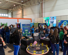 Estado participa da Universo UFPR, maior feira de educação superior do Paraná