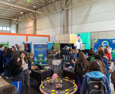 Estado participa da Universo UFPR, maior feira de educação superior do Paraná