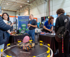 Estado participa da Universo UFPR, maior feira de educação superior do Paraná