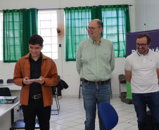 Da zona rural à inovação: programas para jovens do Paraná transformam vida de estudante