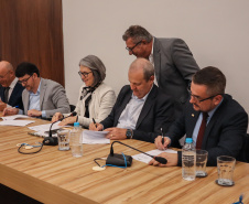 Paraná e instituto português assinam acordo para doutorado em tecnologia agroalimentar
