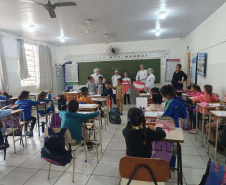 Universidades estaduais ofertam atendimento odontológico gratuito para crianças e bebês