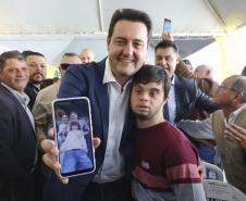 Governador Ratinho Junior inaugura Escritório de Extensão da UEL em Assaí