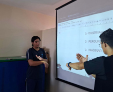 Protagonismo: alunos surdos de Londrina transformam óleo usado em pesquisa científica