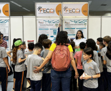 Feira reunirá milhares de estudantes em um grande encontro de ciência em Curitiba