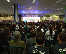 Feira reunirá milhares de estudantes em um grande encontro de ciência em Curitiba