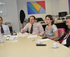 Secretário discute com diretores “Universidade Estadual do Paraná”
