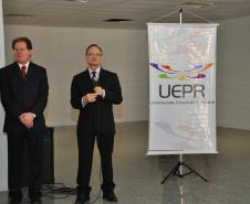 Secretário inaugura sede da Universidade Estadual do Paraná 