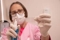 Outubro Rosa: ambulatório da HU-UEPG realiza exame preventivo em servidoras