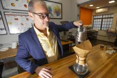Com apoio do Tecpar, empreendedores vão produzir água para preparo de cafés especiais