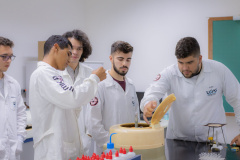 Governo seleciona profissionais para modernizar indústrias; bolsa é de R$ 5,1 mil