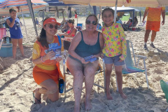 30 acadêmicos de Turismo reforçam atendimento e pesquisa no Verão Maior Paraná