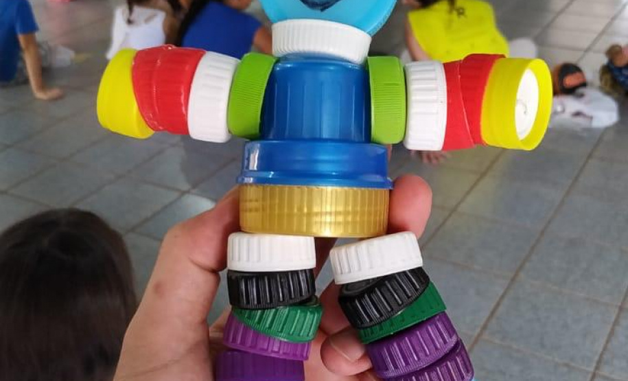 Lindoeste recebe atividades de voluntários da Unicentro