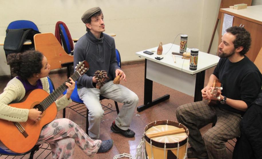 Unespar lança inscrições para atendimentos musicoterapêuticos gratuitos e online