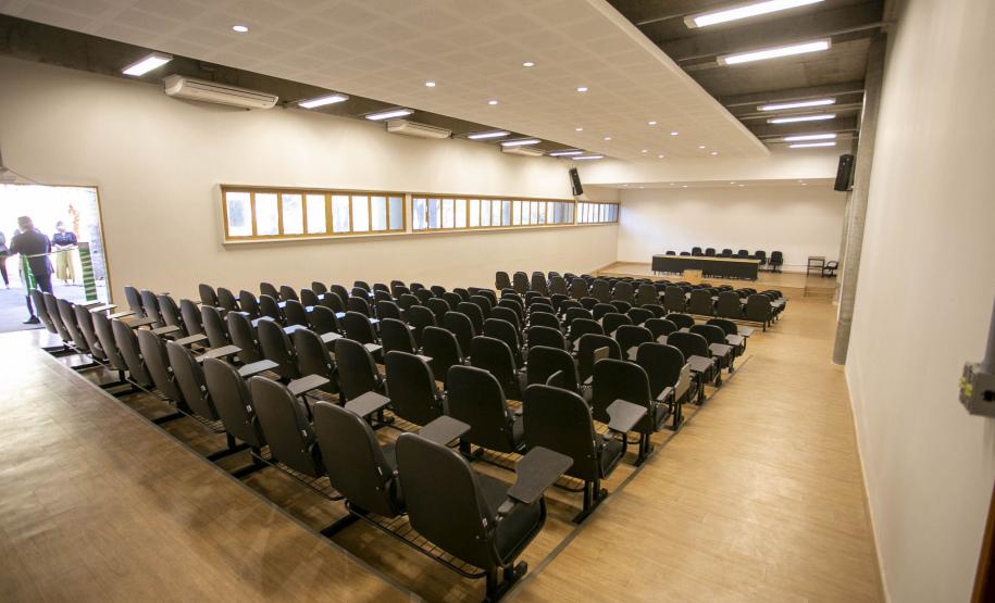 Inauguração do Auditório da Biblioteca Central da UEM