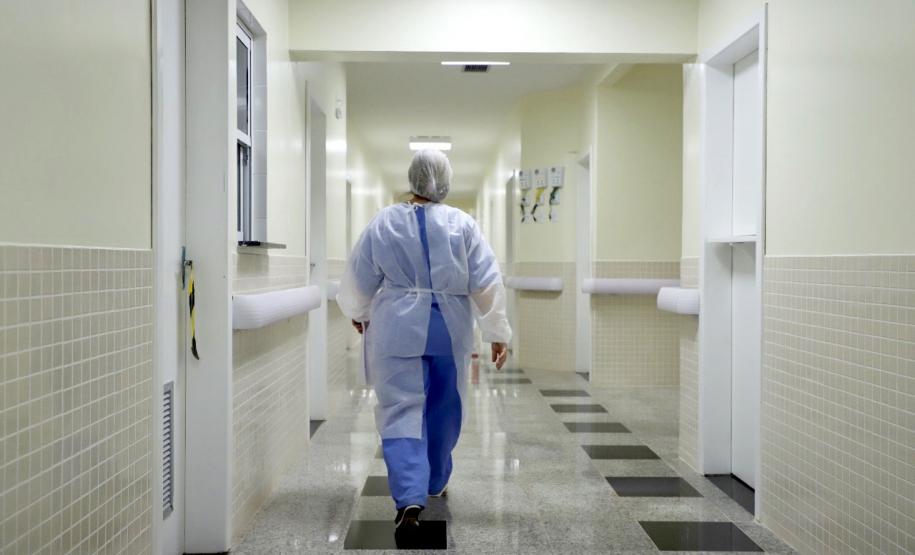 32 anos: servidores contam história do Hospital Universitário do Oeste