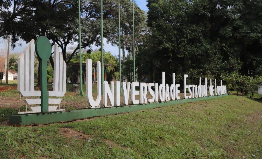 UEL licencia tecnologia inédita para produção de novo biodefensivo agrícola