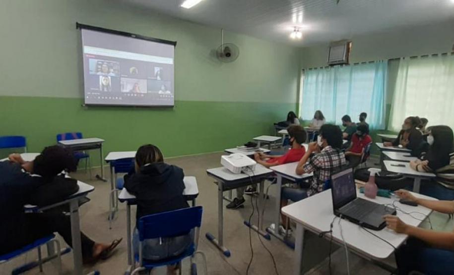UENP divulga ações afirmativas para alunos negros e de baixa renda do Ensino Médio