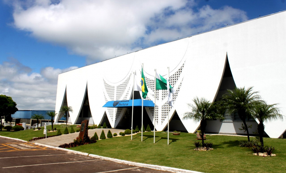 Primeiro aluno a concluir mestrado em Ciência da Computação da Unioeste desenvolve estudo inovador