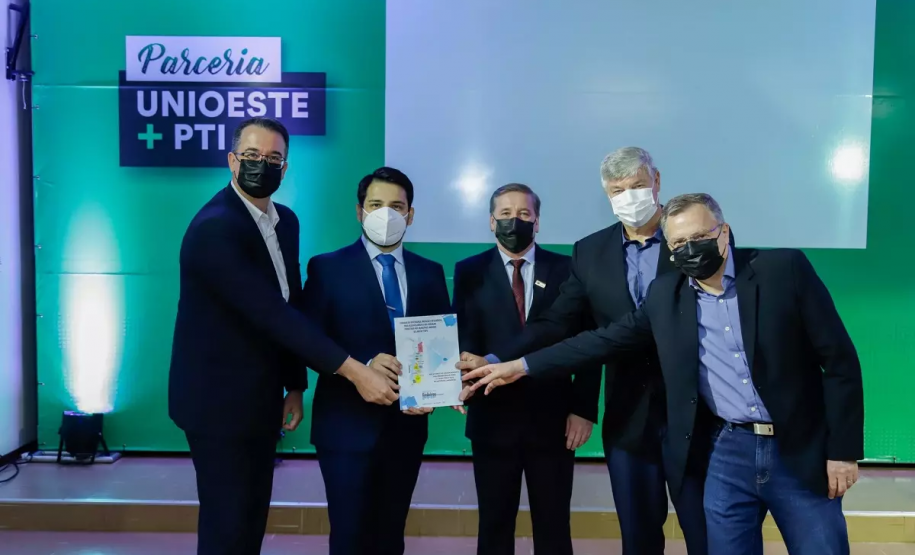 Unioeste - Câmpus de Marechal Cândido Rondon firma parceria com PTI para desenvolver startups