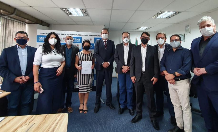 Reunião de instalação do Conselho de Reitores das Universidades Públicas Estaduais do Paraná (Cruep)