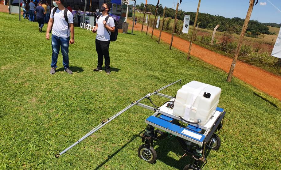 Robô para pulverização de precisão