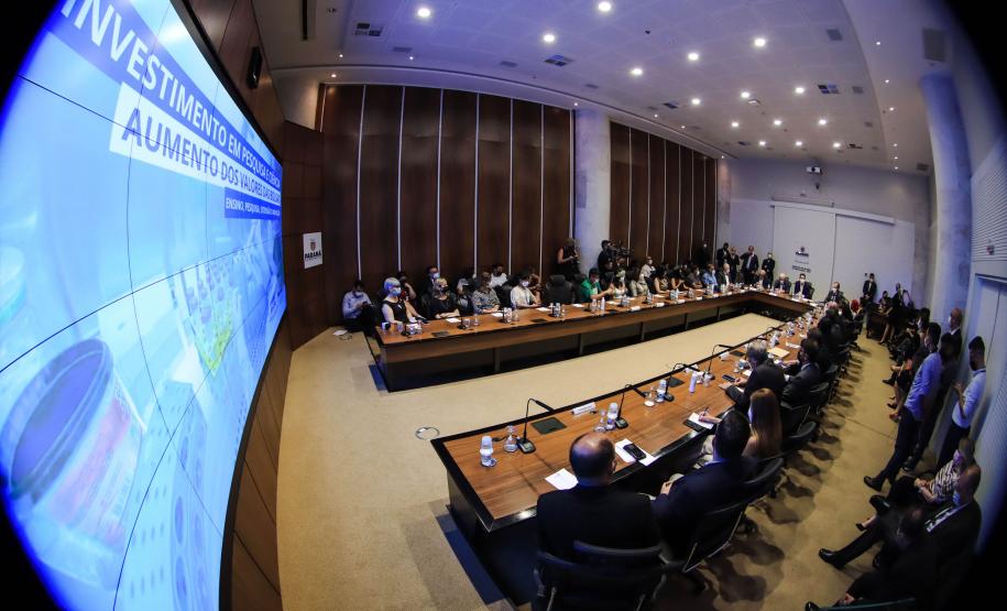 Estado reajusta em 25% valor das bolsas para pesquisadores, professores, estudantes e indígenas