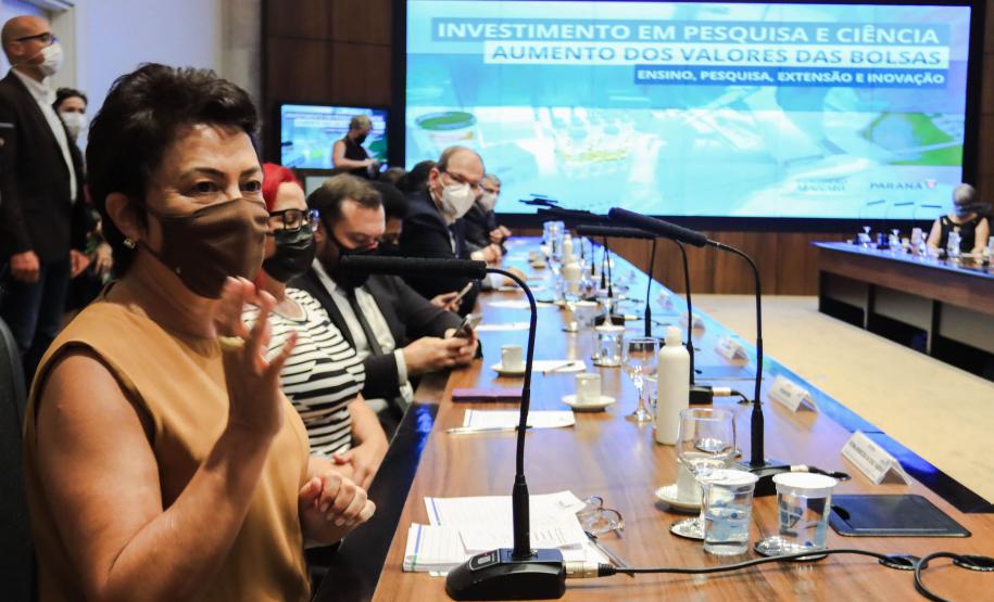 Estado reajusta em 25% valor das bolsas para pesquisadores, professores, estudantes e indígenas