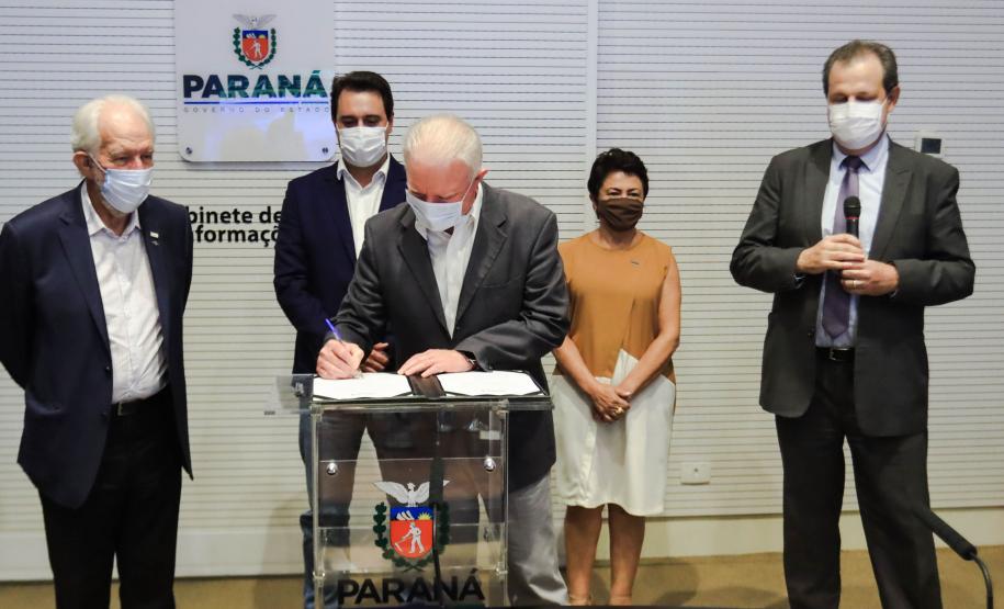 Estado reajusta em 25% valor das bolsas para pesquisadores, professores, estudantes e indígenas