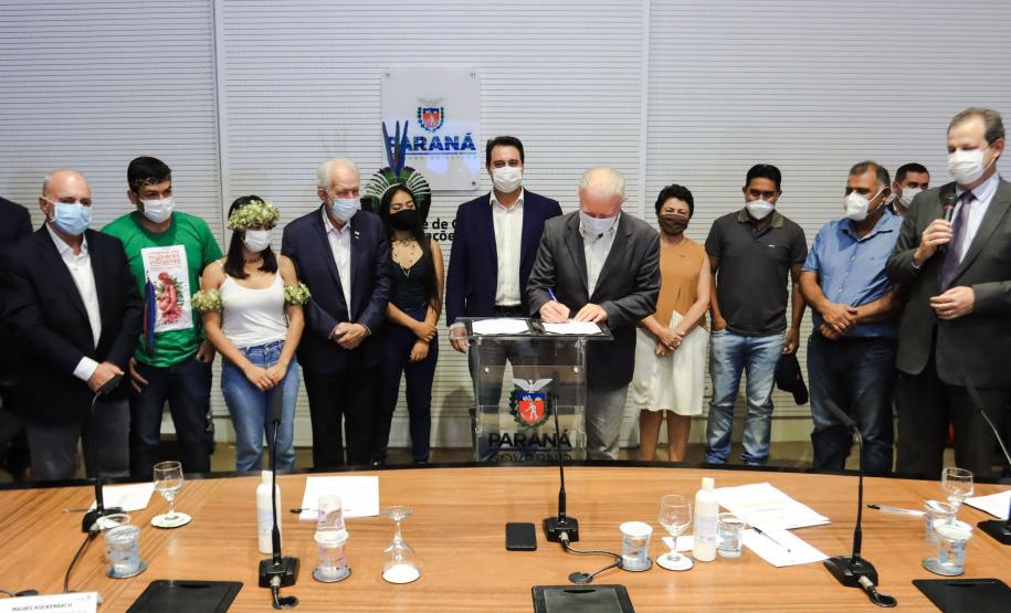 Estado reajusta em 25% valor das bolsas para pesquisadores, professores, estudantes e indígenas