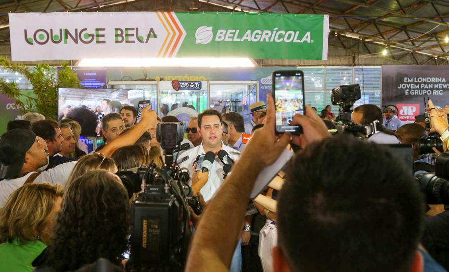 Governador conhece projeto de alimentação do futuro desenvolvido em Londrina