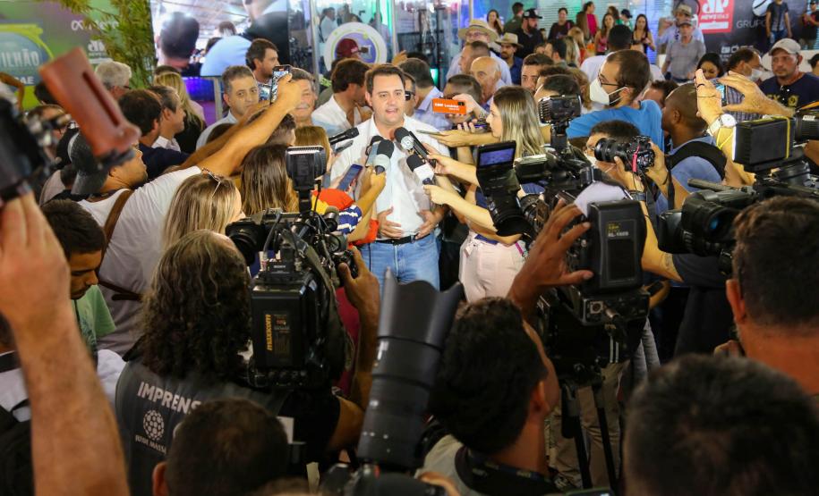 Governador conhece projeto de alimentação do futuro desenvolvido em Londrina