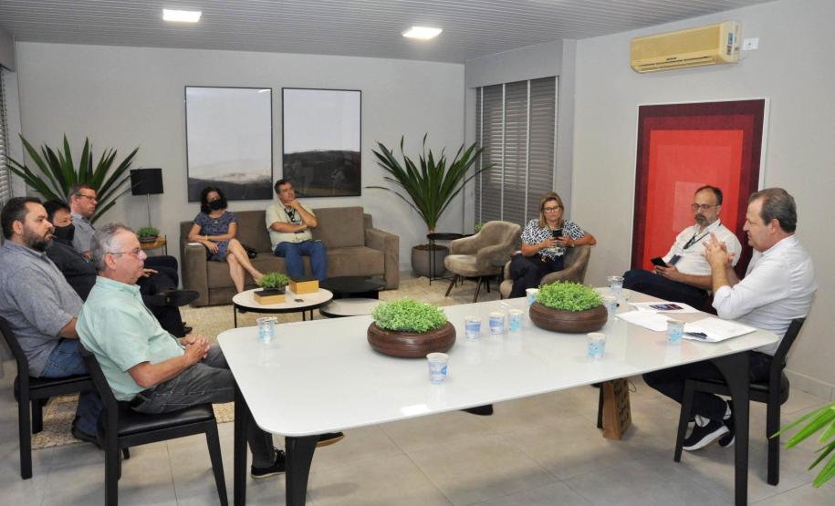 Programas voltados às universidades estaduais são discutidos na ExpoLondrina