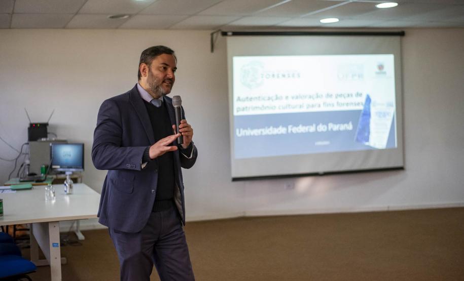 Autenticação e Valoração de Peças de Patrimônio Cultural para Fins Forenses