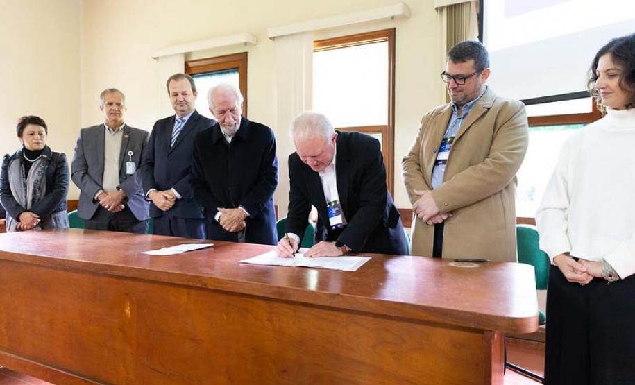 Mais de 30 instituições aderem à Cátedra Araucária para o desenvolvimento sustentável