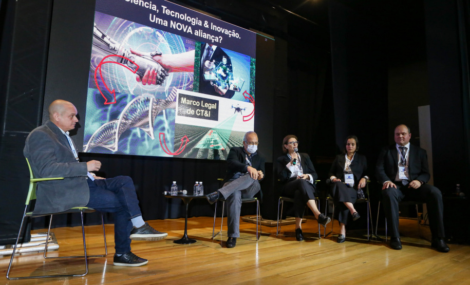 Seminário sobre Marco Legal da CT&I discute integração entre Estado, academia e empresas