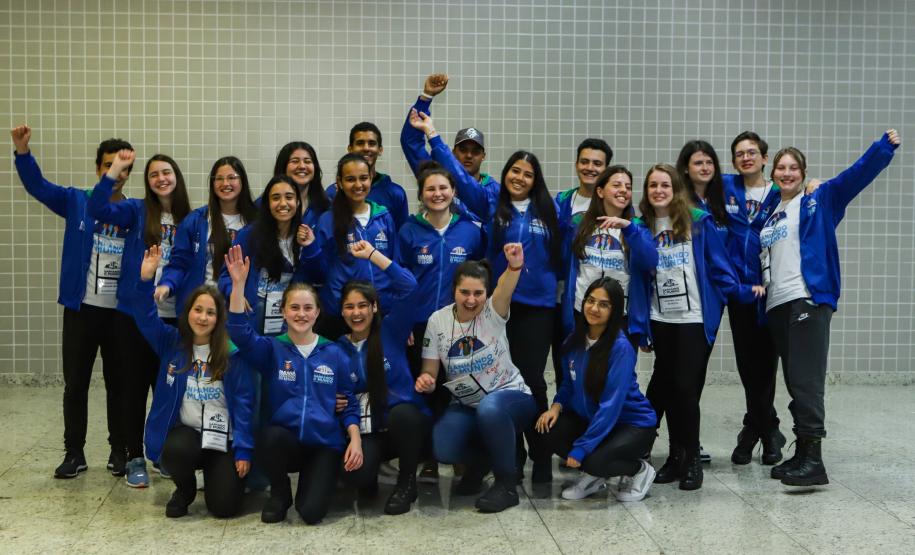 Alunos da rede estadual retornam de intercâmbio na Nova Zelândia cheios de histórias