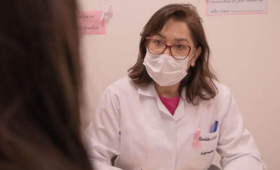 Outubro Rosa: ambulatório da HU-UEPG realiza exame preventivo em servidoras